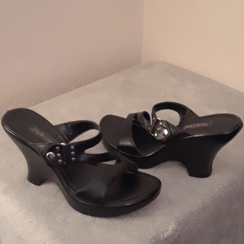 Style &co. Black wedges